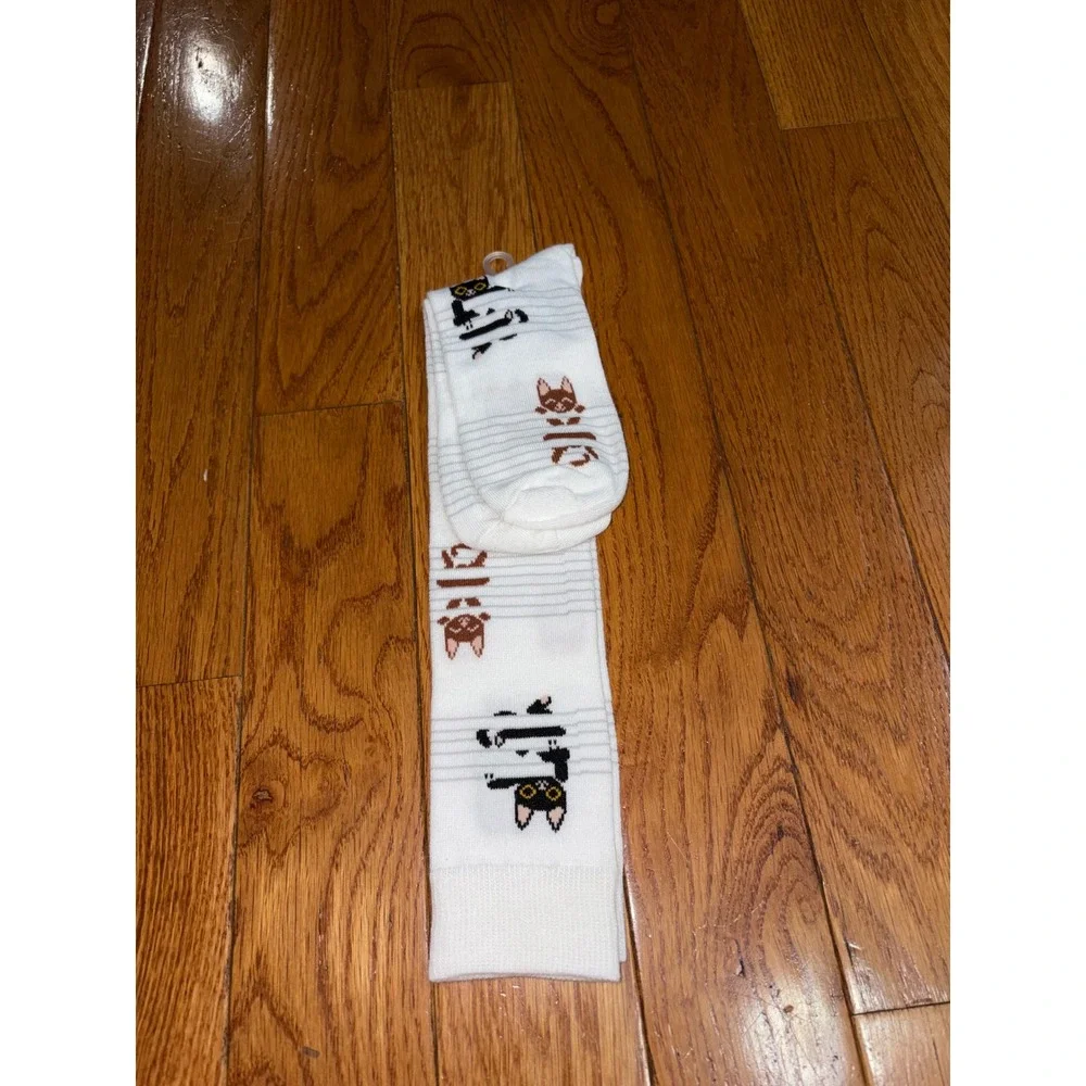 Xhilaration Womens White Knee High Socks Cat Print Animal Novelty Size 4-10‎ NEW